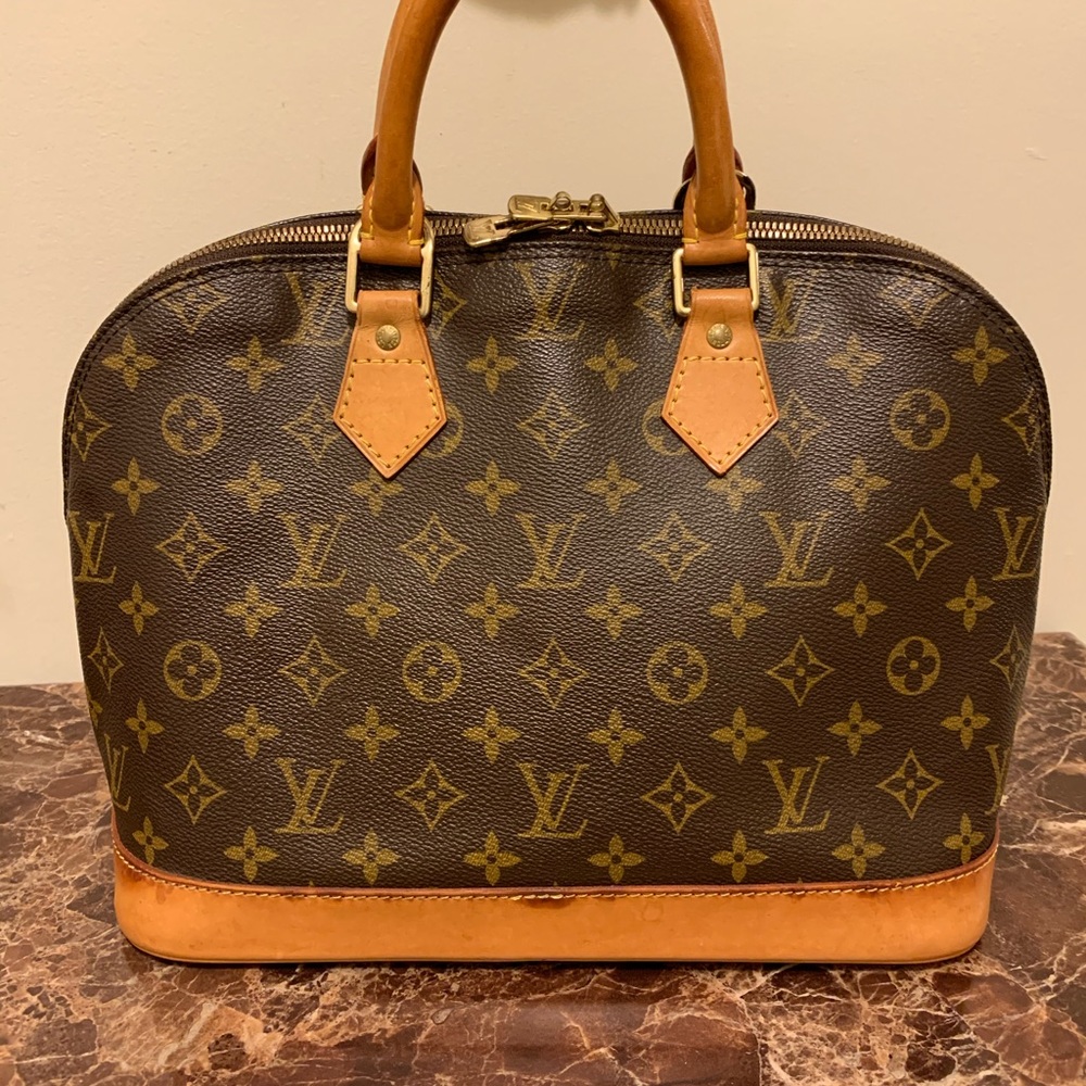Authentic Louis Vuitton Alma Pm
